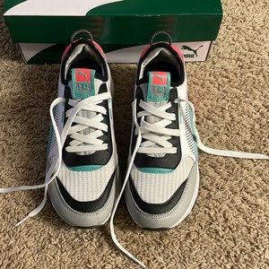 Great Condition Puma RS Sneakers